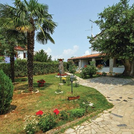 Beautiful Apartment In Porec With Wifi 外观 照片