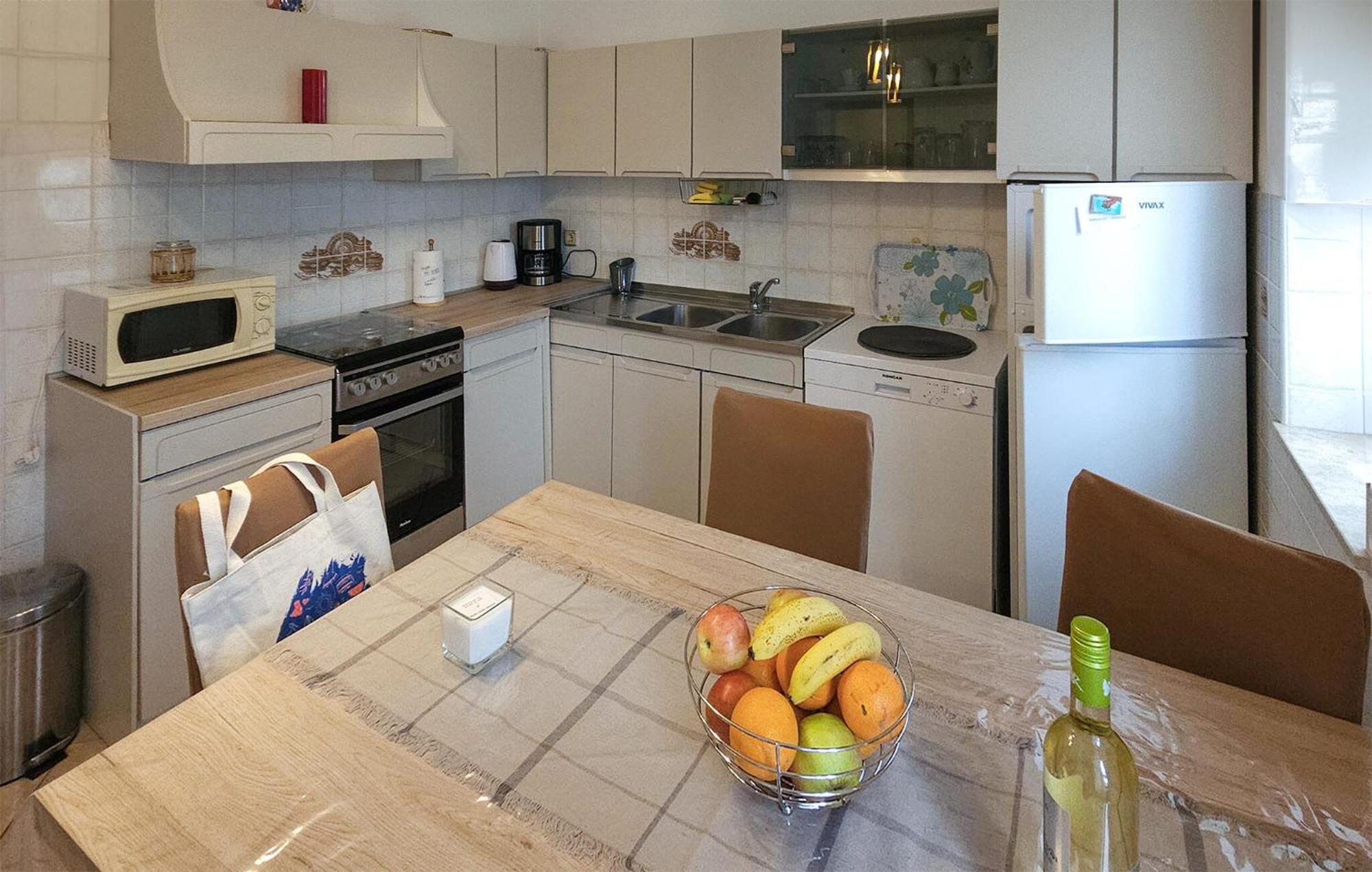 Beautiful Apartment In Porec With Wifi 外观 照片